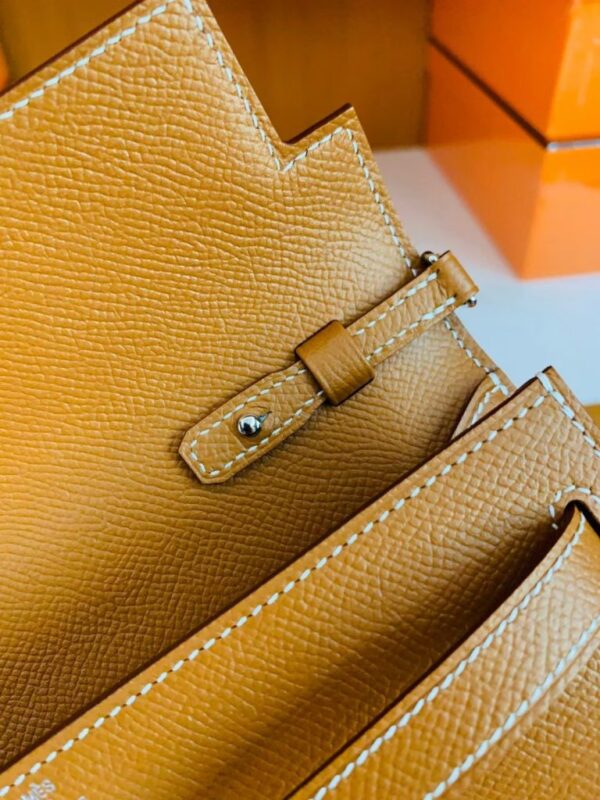 mmexport1676282422494-768x1024-1 Hermes Kelly to go Woc Epsom Golden Brown Silver Hardware 20cm Full Handmade