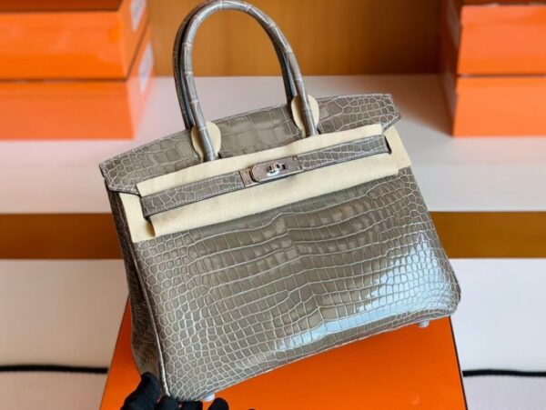 mmexport1677125557135-1024x770-1 Hermes Birkin Shiny Porosus crocodile Griss Silver Hardware 30cm Full Handmade