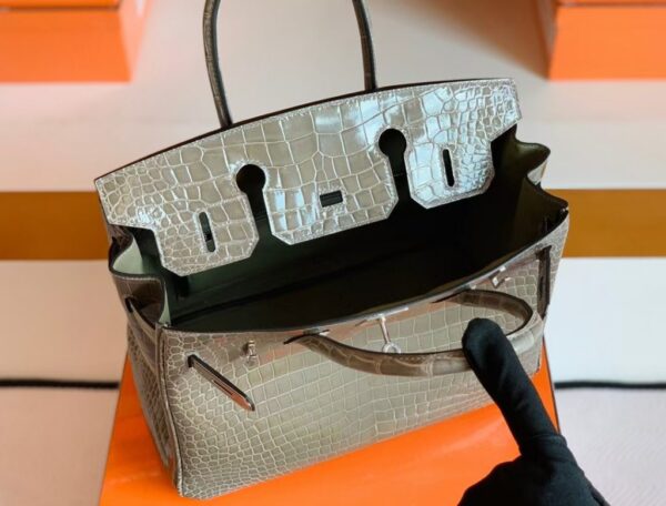 mmexport1677125568189-1024x779-1 Hermes Birkin Shiny Porosus crocodile Griss Silver Hardware 30cm Full Handmade