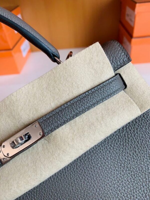 mmexport1677125617148-768x1024-1 Hermes Kelly Togo 8F tinware grey Silver Hardware 25cm Full Handmade