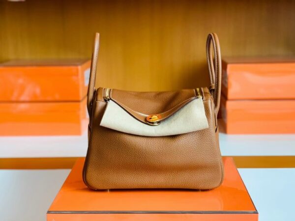 mmexport16771257322131-1024x768-1 Hermes Lindy TC Leather CK37 Golden Brown Gold Hardware 26cm Full Handmade