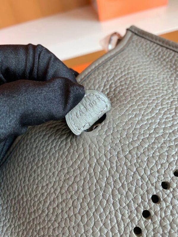 mmexport1677126348076-768x1024-1 Hermes Mini Evelyne Togo 8F tinware grey Silver Hardware 16cm Full Handmade