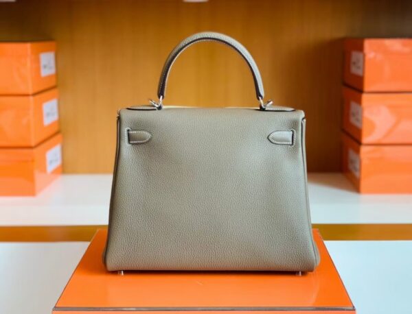 mmexport1677126890100-1024x781-1 Hermes Kelly Togo Etoupe Grey Gold Hardware 28cm Full Handmade