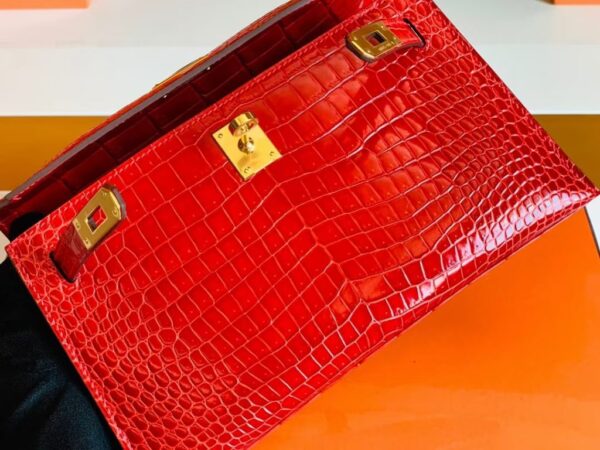 mmexport1677127413580-1024x768-1 Hermes Mini Kelly pochette Shiny Porosus crocodile Ferrari red Gold Hardware 22cm Full Handmade