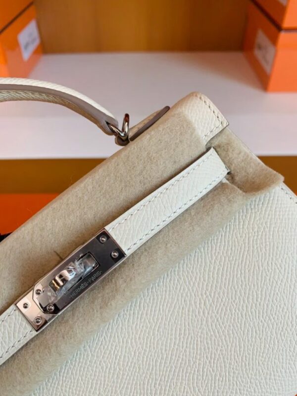 mmexport1678094178586-768x1024-1 Hermes Mini Kelly II Sellier Epsom ck10 craie white Silver Hardware 19cm Full Handmade