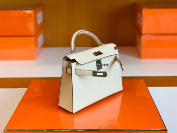 mmexport1678094183652-1024x768-1 Hermes Mini Kelly II Sellier Epsom ck10 craie white Silver Hardware 19cm Full Handmade