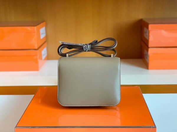 mmexport1678094408983-1024x768-1 Hermes Constance Swift Etoupe Grey Silver Hardware 18cm Full Handmade