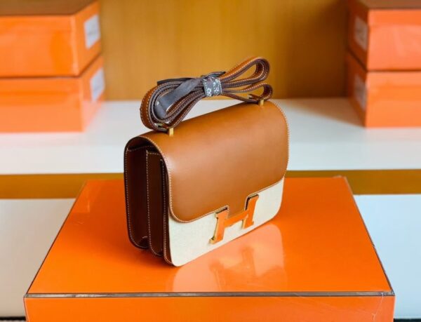 mmexport1678094478194-1024x783-1 Hermes Constance Barenia Golden Brown Gold Hardware 18cm Full Handmade