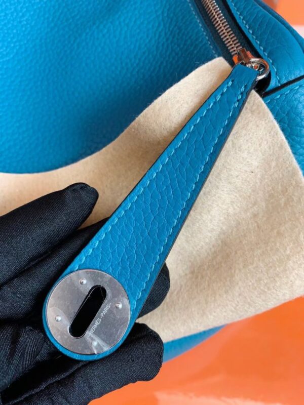 mmexport1678098760580-768x1024-1 Hermes Lindy TC Leather Izmir blue Silver Hardware 26cm Full Handmade