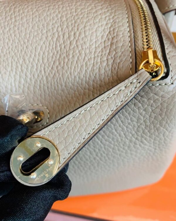 mmexport1678098790201-819x1024-1 Hermes Mini Lindy TC Leather Griss Gold Hardware 19cm Full Handmade