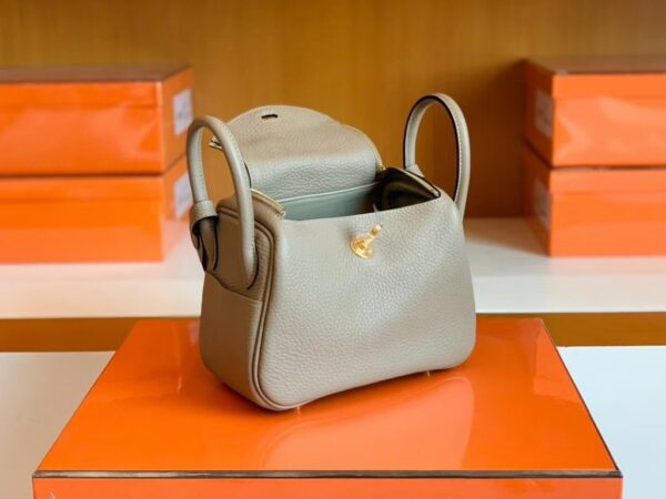 mmexport1678098793445-1024x768-1 Hermes Mini Lindy TC Leather Griss Gold Hardware 19cm Full Handmade