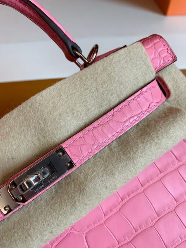 mmexport1679281178604-768x1024-1 Hermes Kelly Matte Alligator 5P sakura pink Silver Hardware 25cm Full Handmade