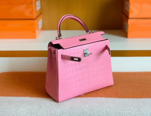 mmexport1679281181475-1024x787-1 Hermes Kelly Matte Alligator 5P sakura pink Silver Hardware 25cm Full Handmade