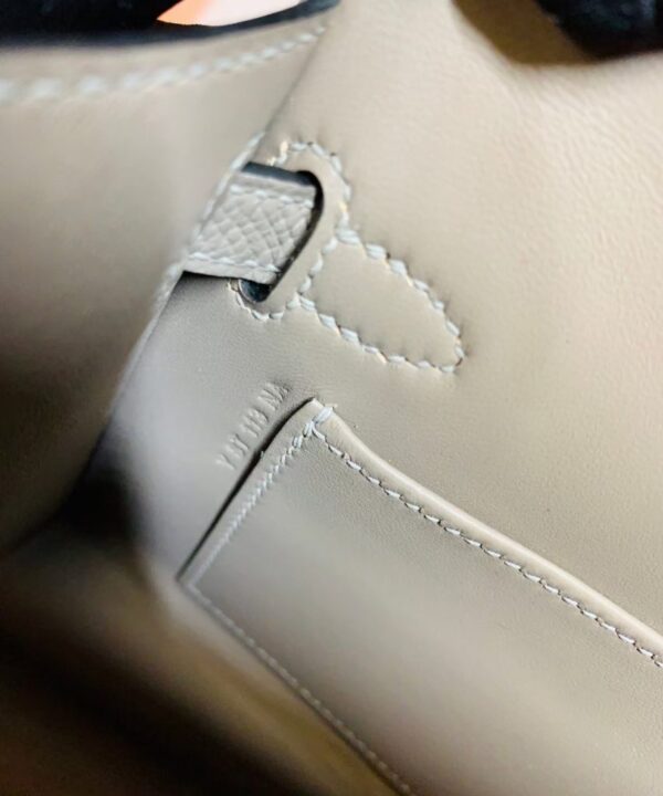 mmexport1679281796149-853x1024-1 Hermes Mini Kelly Epsom gris ashpite Silver Hardware 19cm Full Handmade