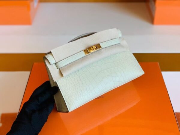 mmexport1679281842288-1024x768-1 Hermes Mini Kelly Pochette Matte alligator crocodile 8L Creamy White Gold Hardware 22cm Full Handmade