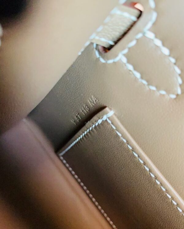 mmexport1679281876032-823x1024-1 Hermes Mini Kelly Chevre Etoupe Grey Silver Hardware 19cm Full Handmade