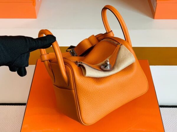 mmexport1679283480202-1024x768-1 Hermes Mini Lindy TC Leather Orange Silver Hardware 20cm Full Handmade