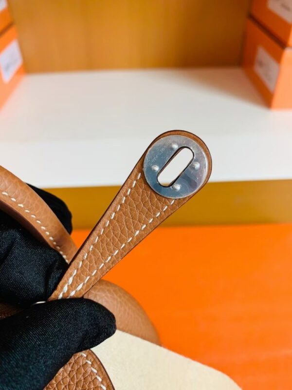 Hermes Mini Lindy TC Leather Golden Brown Silver Hardware 19cm Full Handmade