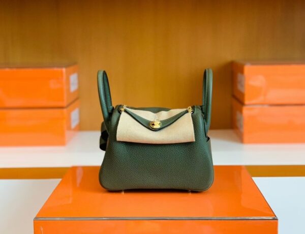 mmexport1679965941108-1024x787-1 Hermes Mini Lindy TC Leather Jungle green Gold Hardware 19cm Full Handmade