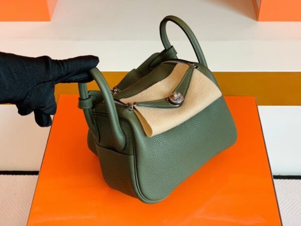 mmexport1679965970778-1024x768-1 Hermes Mini Lindy TC Leather Jungle green Silver Hardware 19cm Full Handmade