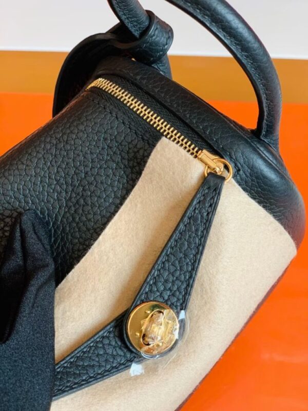 mmexport1679966011607-768x1024-1 Hermes Mini Lindy TC Leather Black Gold Hardware 19cm Full Handmade