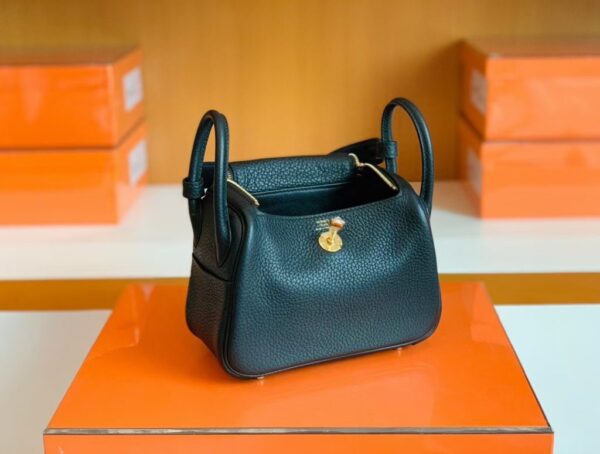 mmexport1679966013144-1024x774-1 Hermes Mini Lindy TC Leather Black Gold Hardware 19cm Full Handmade