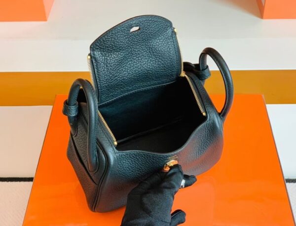 mmexport1679966014668-1024x781-1 Hermes Mini Lindy TC Leather Black Gold Hardware 19cm Full Handmade
