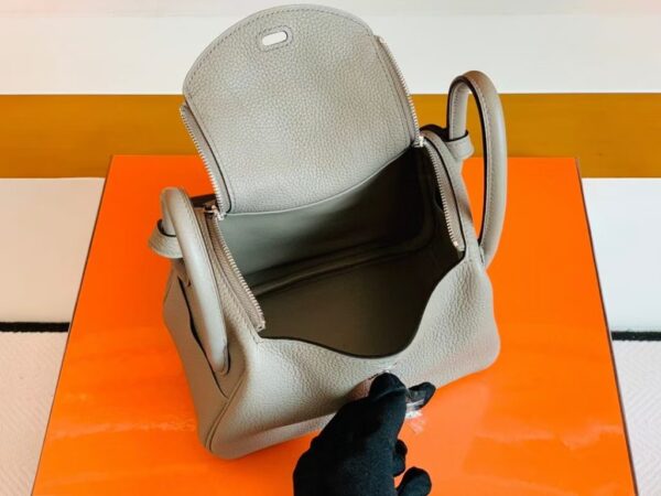 mmexport1679966160068-1024x768-1 Hermes Mini Lindy TC Leather M8 gris ashpite Silver Hardware 19cm Full Handmade