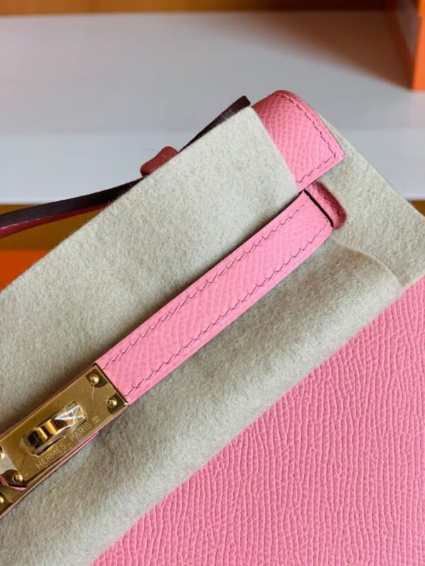 mmexport1679967086215-768x1024-1 Hermes Mini Kelly Pochette Epsom 1Q Creamy Pink Gold Hardware 22cm Full Handmade
