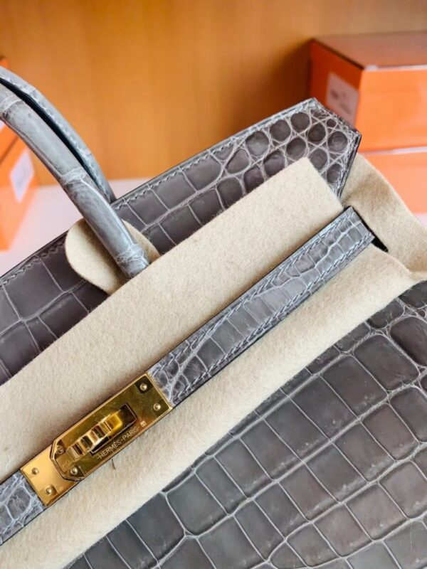 mmexport1681809974877-768x1024-1 Hermes Birkin Shiny Niloticus crocodile turtledove grey Gold Hardware 25cm Full Handmade