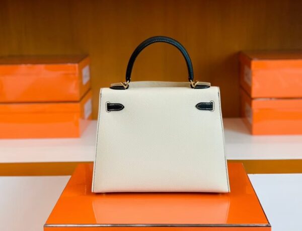 mmexport1681810188288-1024x783-1 Hermes Kelly Epsom Creamy White & Black Gold Hardware 25cm Full Handmade