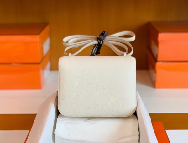 mmexport1681811015751-1024x777-1 Hermes Constance Epsom Creamy White Silver Hardware 18cm Full Handmade