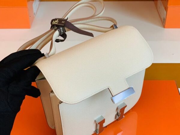 mmexport1681811029569-1024x768-1 Hermes Constance Epsom Creamy White Silver Hardware 18cm Full Handmade
