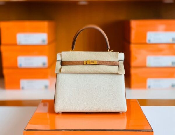 mmexport1683596004676-1024x791-1 Hermes Kelly Togo Creamy White & Golden Brown Gold Hardware 25cm Full Handmade