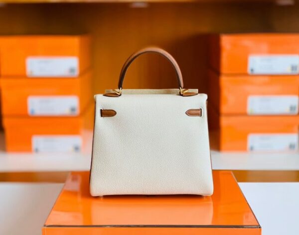 mmexport1683596006080-1024x804-1 Hermes Kelly Togo Creamy White & Golden Brown Gold Hardware 25cm Full Handmade