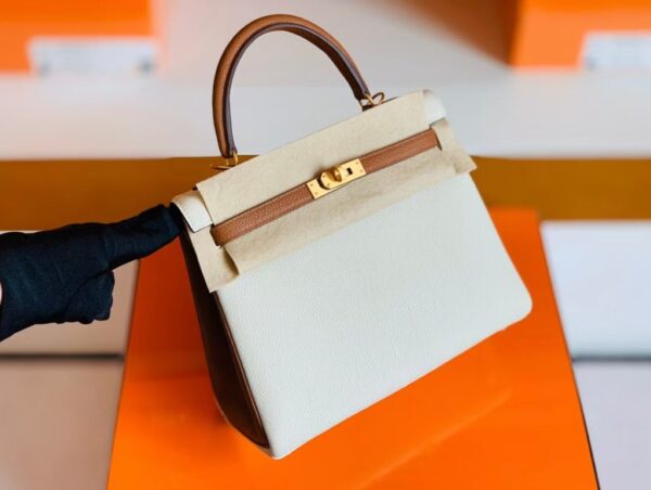 mmexport1683596007400-1024x772-1 Hermes Kelly Togo Creamy White & Golden Brown Gold Hardware 25cm Full Handmade