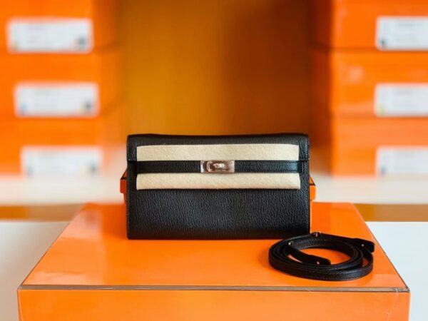 mmexport1683596224414-1024x768-1 Hermes Kelly to go Woc Chevre Black Silver Hardware 20cm Full Handmade