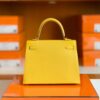mmexport1683596633134-1024x783-1 Hermes Kelly Epsom 9O Naples yellow Gold Hardware 25cm Full Handmade