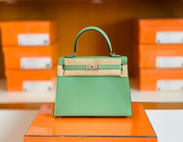 mmexport1683596664600-1024x796-1 Hermes Kelly Epsom 3i Avocado green Silver Hardware 25cm Full Handmade