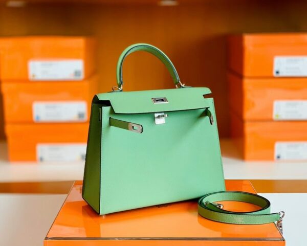 mmexport1683596673038-1024x821-1 Hermes Kelly Epsom 3i Avocado green Silver Hardware 25cm Full Handmade