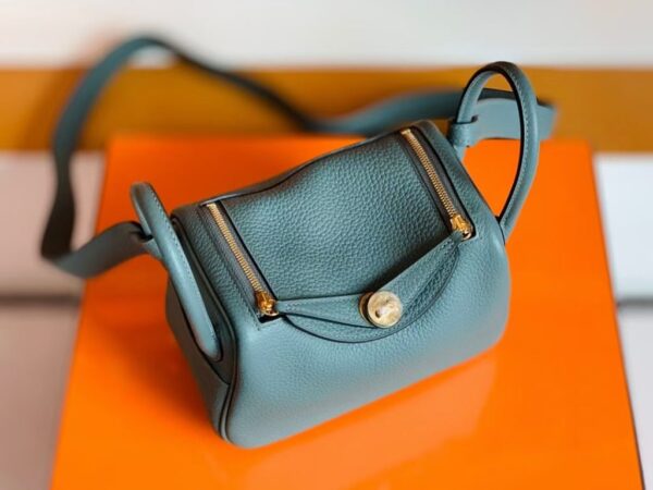 Hermes Mini Lindy Togo 63 Almond green Gold Hardware 19cm Full Handmade