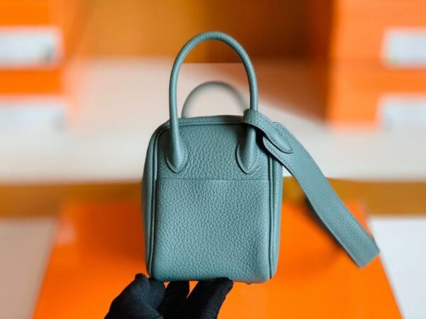 Hermes Mini Lindy Togo 63 Almond green Gold Hardware 19cm Full Handmade