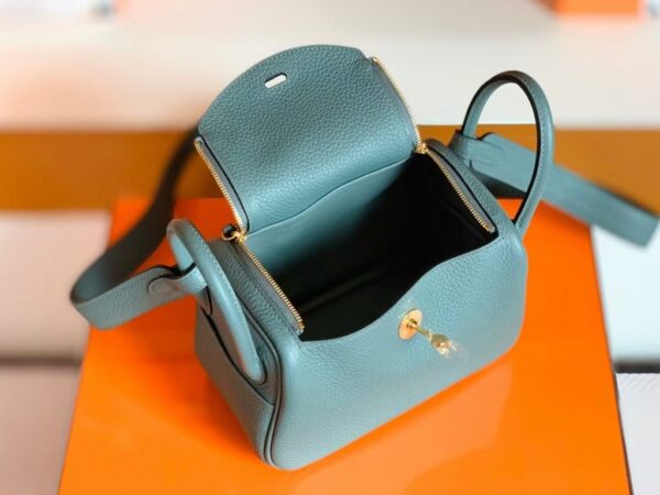 Hermes Mini Lindy Togo 63 Almond green Gold Hardware 19cm Full Handmade