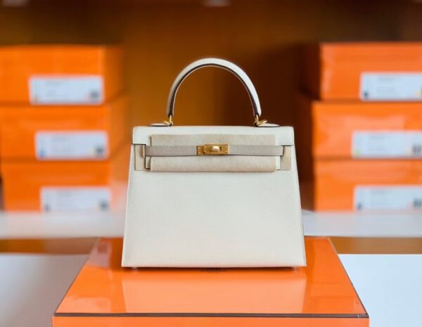 mmexport1683597208965-1024x793-1 Hermes Kelly Epsom Creamy White & s2 Trench Grey Gold Hardware 25cm Full Handmade