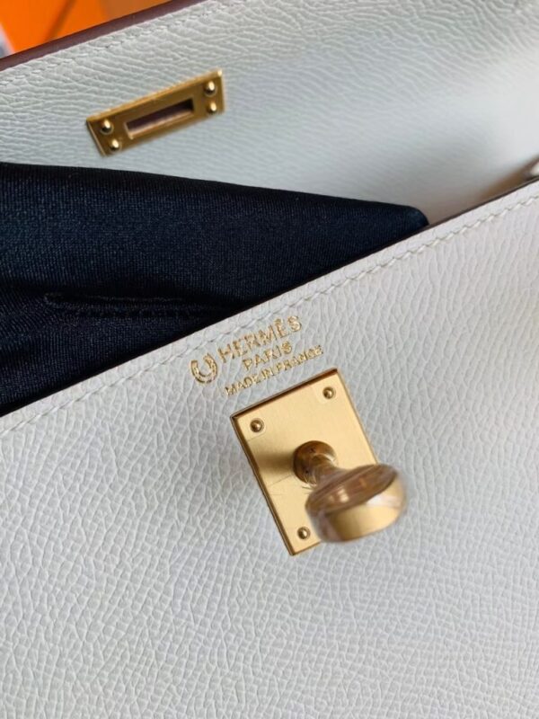 mmexport1683597217493-768x1024-1 Hermes Kelly Epsom Creamy White & s2 Trench Grey Gold Hardware 25cm Full Handmade