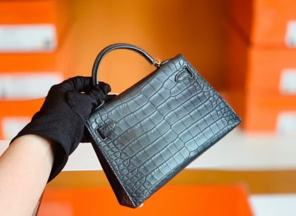 mmexport1683947627400-1024x749-1 Hermes Mini Kelly Matte Alligator ck84 Graphite grey Gold Hardware 19cm Full Handmade