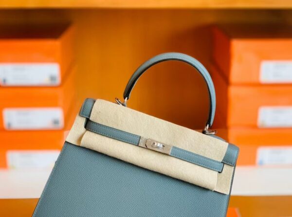 Hermes Kelly Epsom 63 Almond green Silver Hardware 25cm Full Handmade