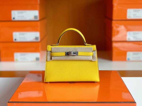 Hermes Mini Kelly Chevre 9O Naples yellow Silver Hardware 19cm Full Handmade