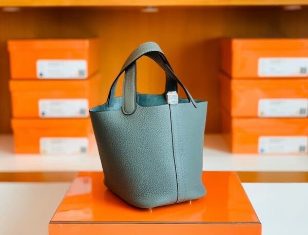 mmexport1686297717299-1-1024x781-1 Hermes Picotin TC 63 Almond green Silver Hardware 18cm Full Handmade