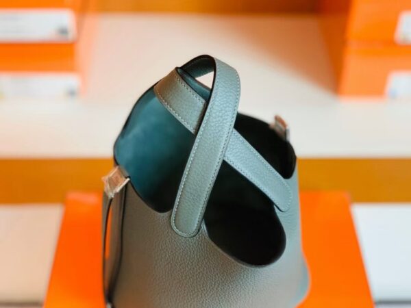 mmexport1686297719937-1-1024x768-1 Hermes Picotin TC 63 Almond green Silver Hardware 18cm Full Handmade